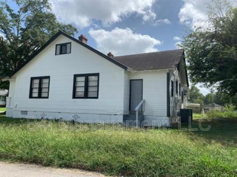 Rockmart House: 4018 3rd Avenue