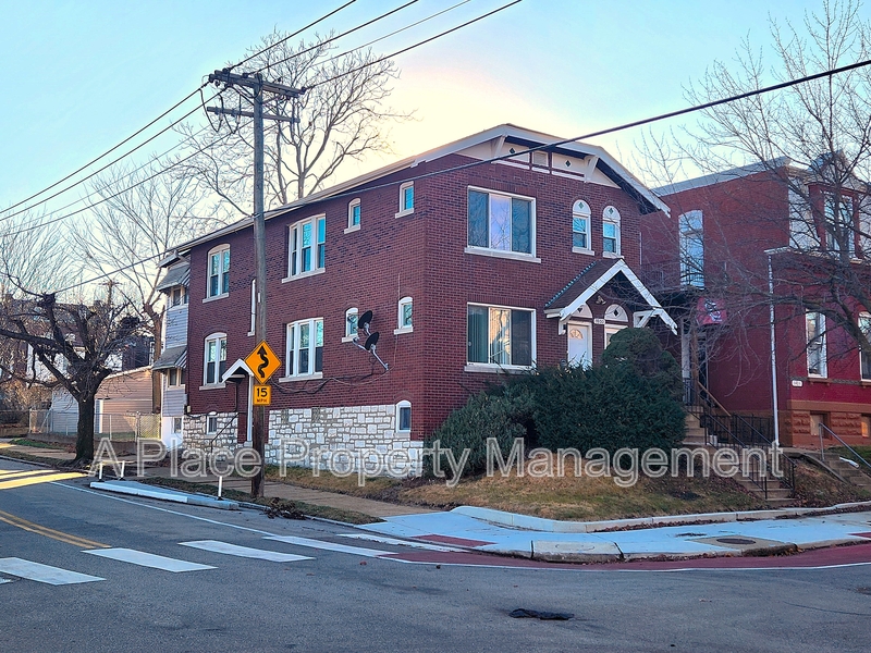 St. Louis Condo: 3400 Osage Street - 1st Floor