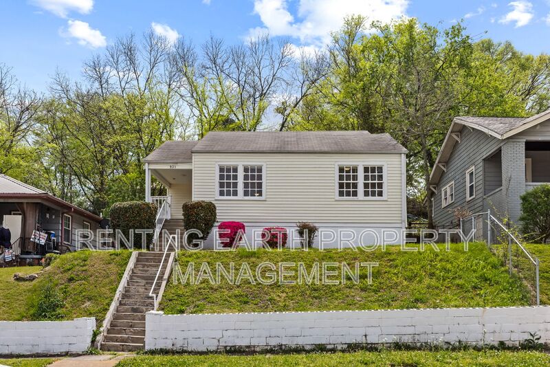 Birmingham House: 931 41st Street Ensley
