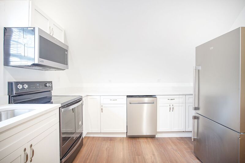West Springfield Condo: 42 E School St - Unit 3