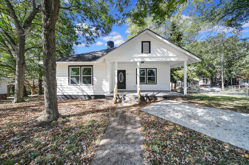 Gastonia House: 501 South Weldon Street