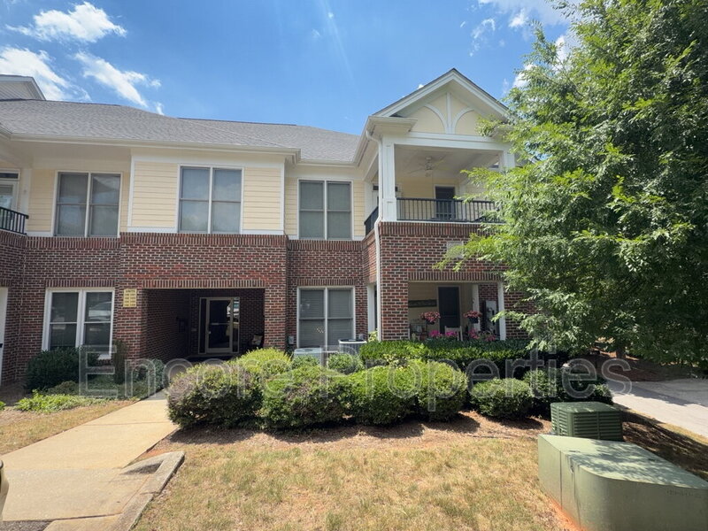 Holly Springs Condo: 800 West Savannah Ridge Road - 101