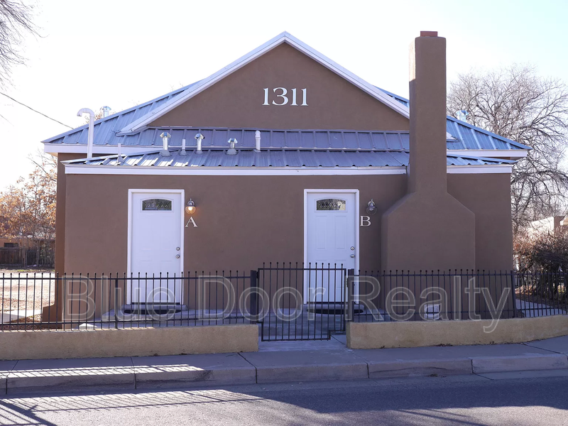 Albuquerque Townhome: 1311 Barelas Rd SW