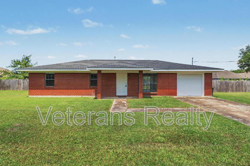 Biloxi House: 837 Tee Street