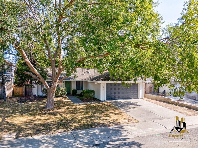 Sacramento House: 4717 Boylston Ct