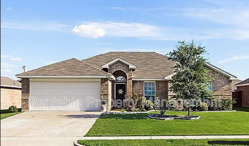 Mansfield House: 4704 Sailboat Dr.