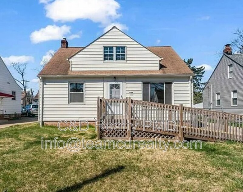 Maple Heights House: 5184 Catherine Street