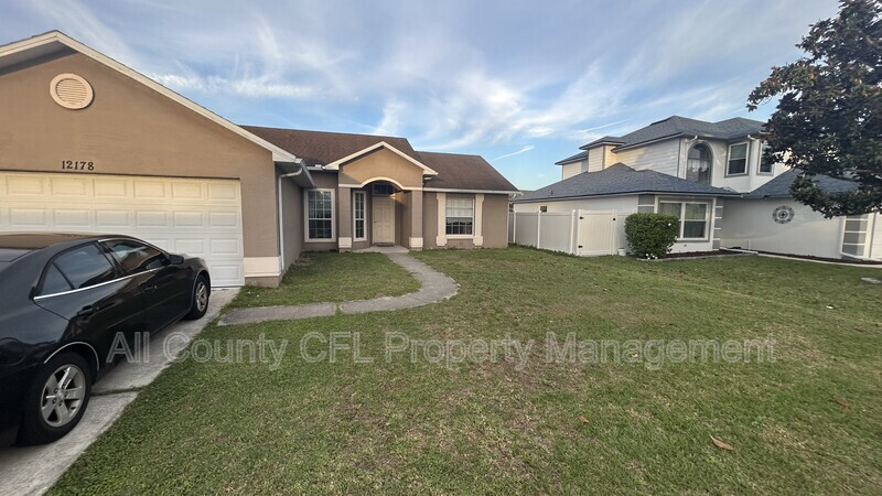 Orlando House: 12178 Blackheath Cirle
