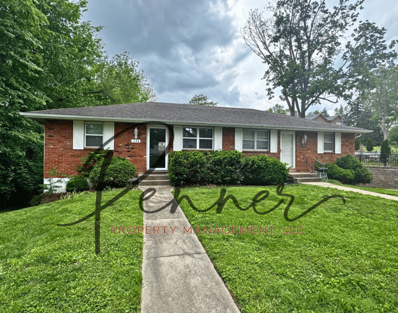 Independence House: 1138 S Glenwood Ave