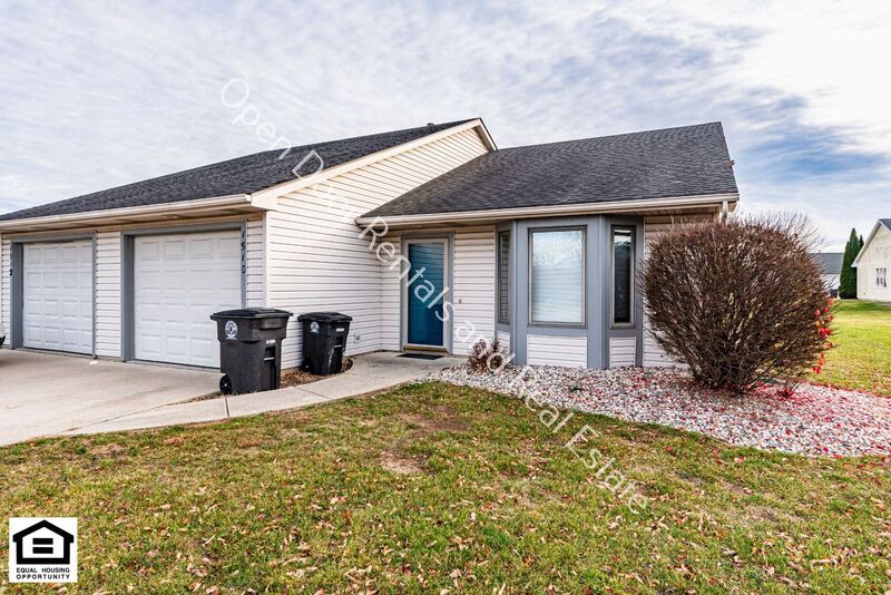 Fort Wayne Townhome: 1510 Fieldstone Dr.