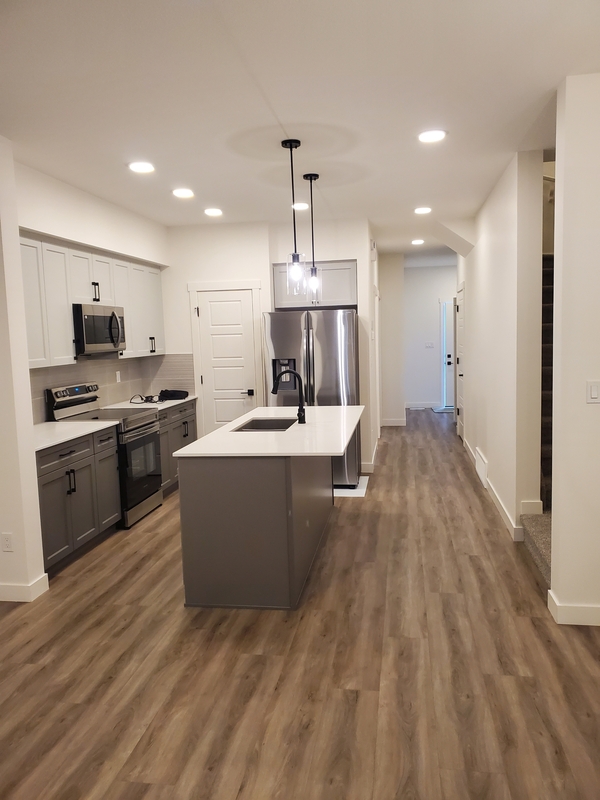 Edmonton House: 17314 6a Street Northeast