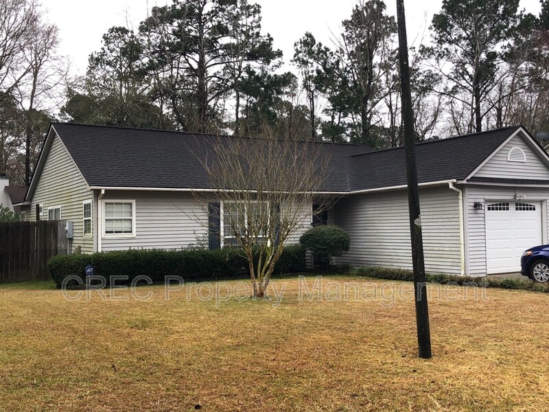 Ladson House: 136 Chandler Drive