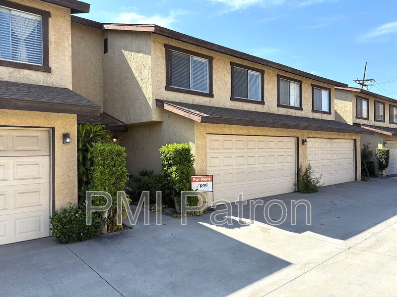 Bell Gardens House: 5505 Loveland St