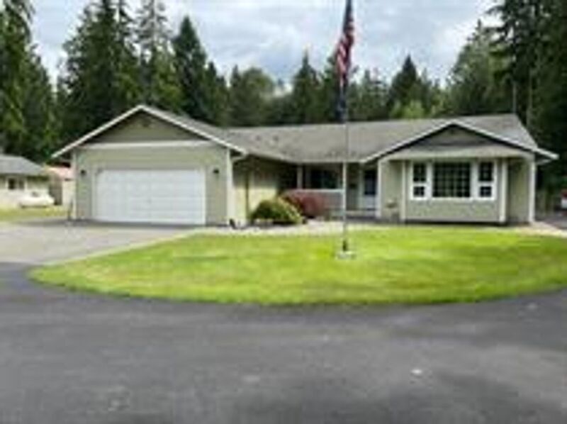 Arlington House: 2308 258th Street Northeast