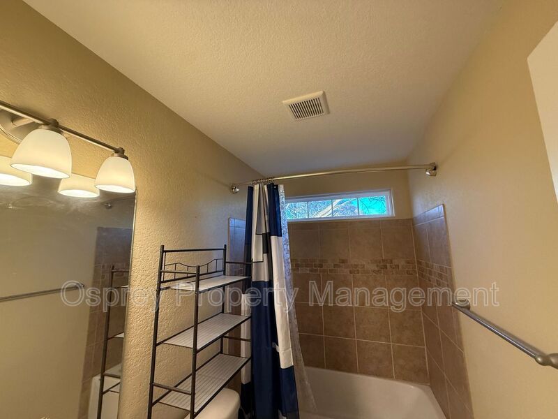 Modern 4BR Norfolk Home with Open Layout "ASK ABOUT OUR ZERO DEPOSIT" - Photo 6