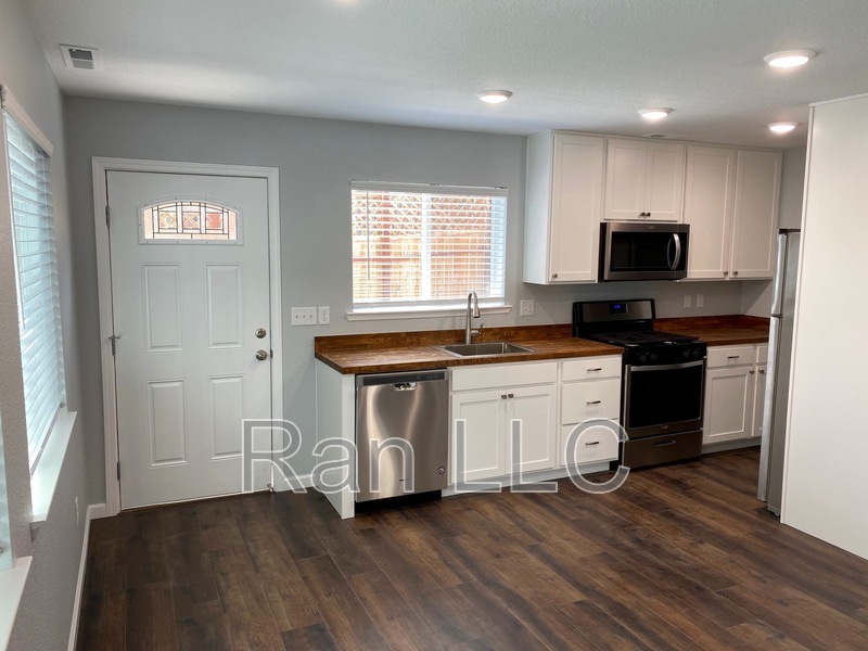 Reno Condo: 229 W Pueblo St