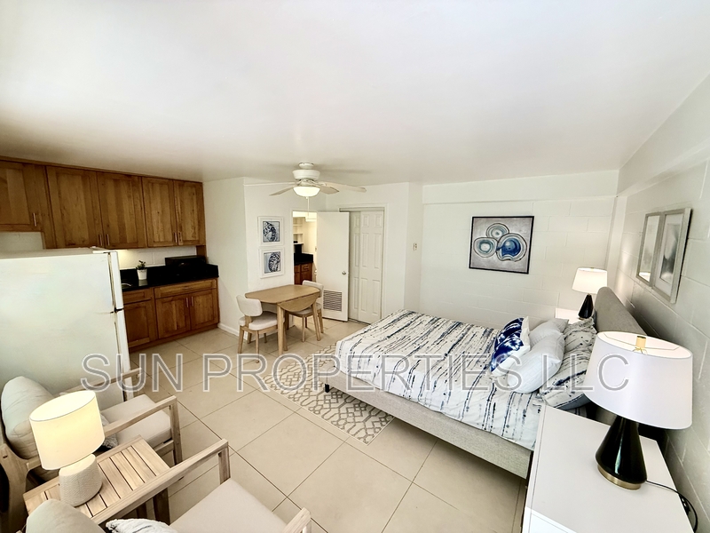 Honolulu Condo: 235 Liliuokalanai Ave Apt 133 - 1