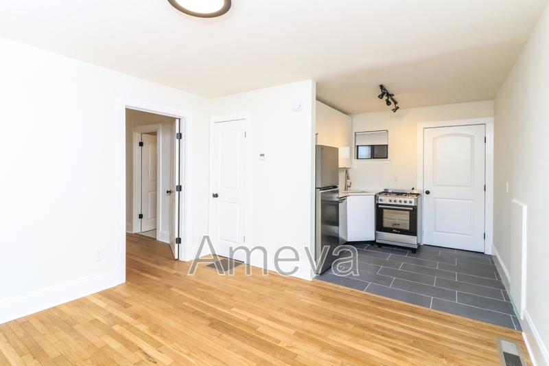 Atlanta Condo: 755 Saint Charles Avenue NE - 02