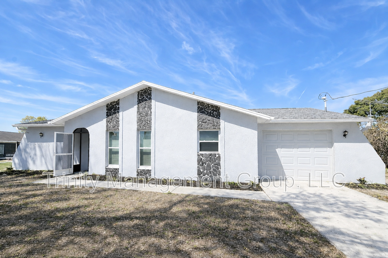 Spring Hill House: 10449 Mayflower Road