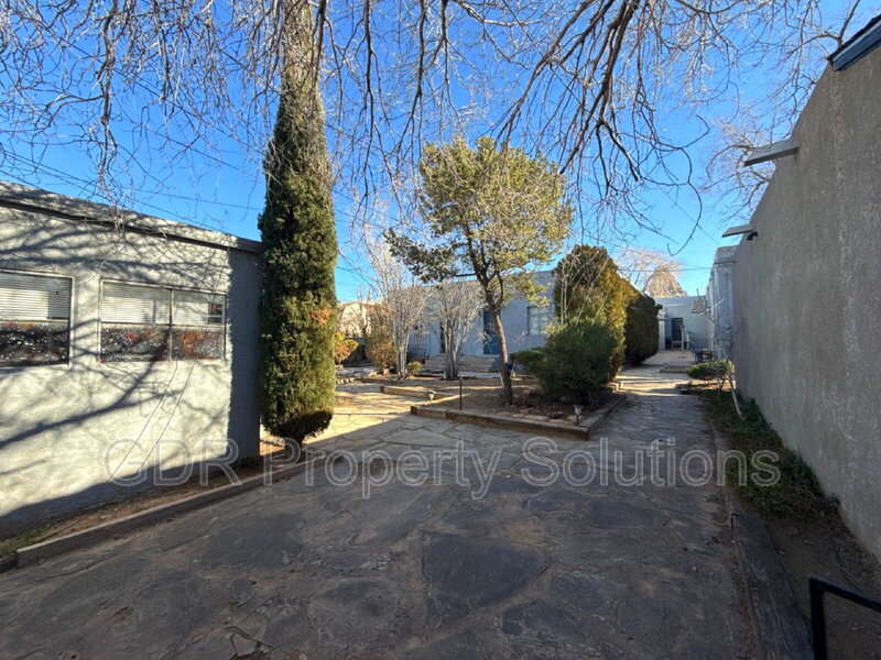 Albuquerque Condo: 3209 Burton Ave SE