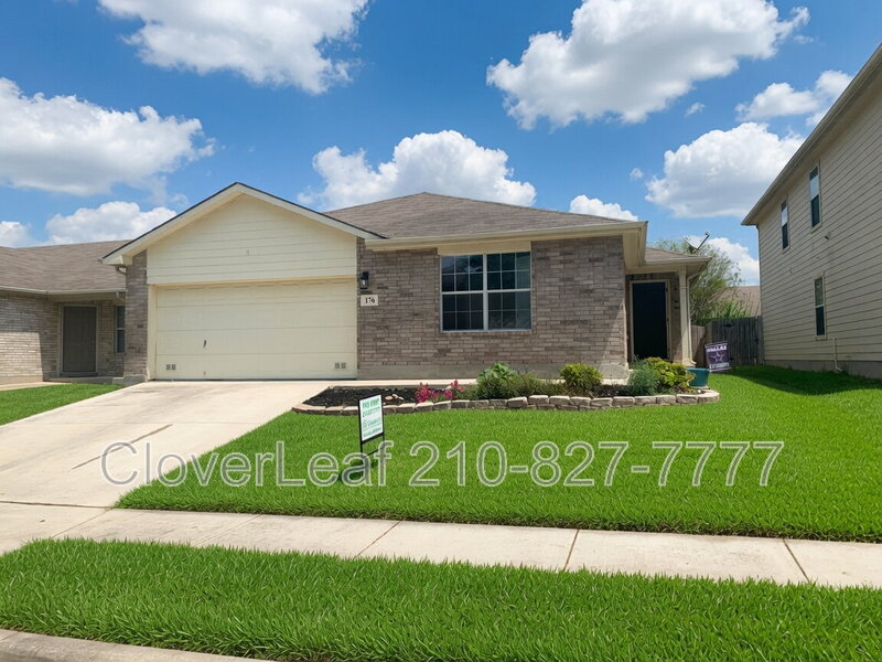Cibolo House: 176 Corral Fence