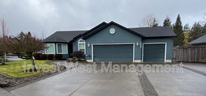 Vancouver House: 2002 NE 153rd Ave