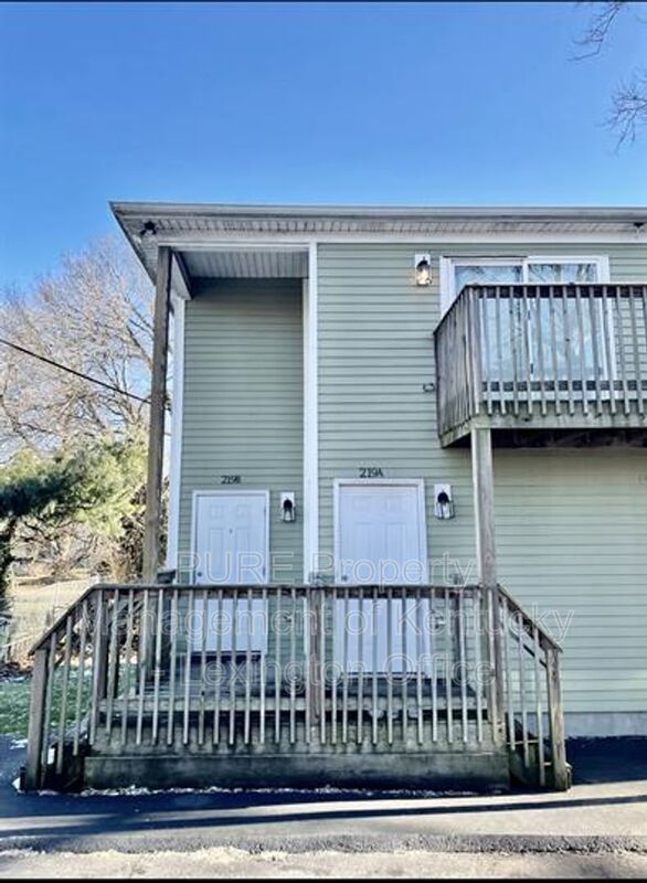 Lexington Condo: 219 West 4th Street