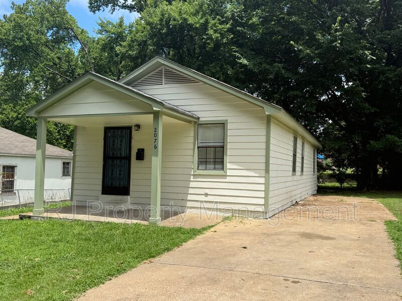 Memphis House: 2076 Goff Ave