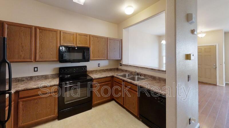 Fountain Townhome: 8181 Snow Bowl Heights