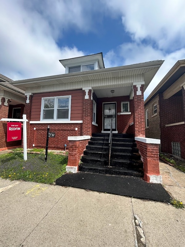 Request a Viewing for 7539 South Champlain Avenue Tenant Turner