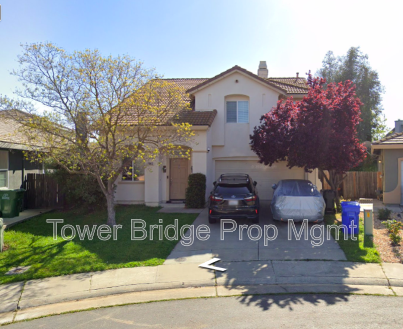 Elk Grove House: 8459 Terracotta Ct