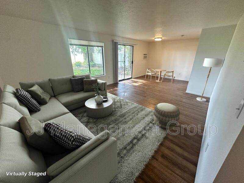 Spokane Condo: 3414 South Grand Boulevard