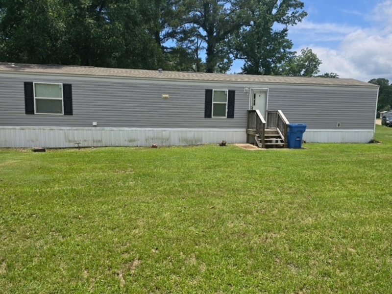Prattville House: 128 Lancelot Circle