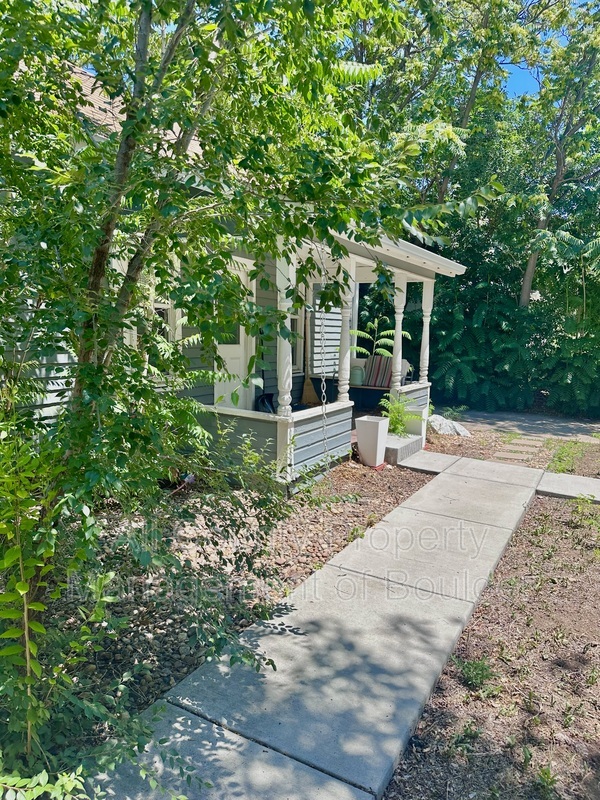 Boulder Condo: 2211 Spruce Street