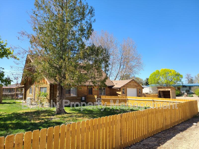 Caldwell House: 15905 Ellis Avenue