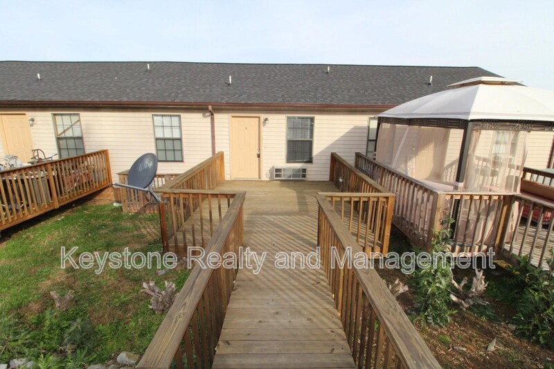 Clarksville Condo: 706 Peachers Drive