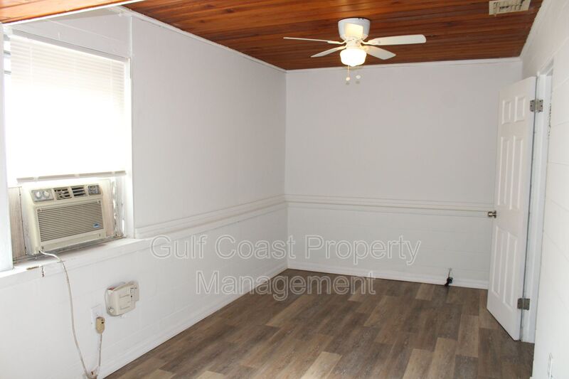 1503 13th Street West Bradenton FL 34205 - Photo 8