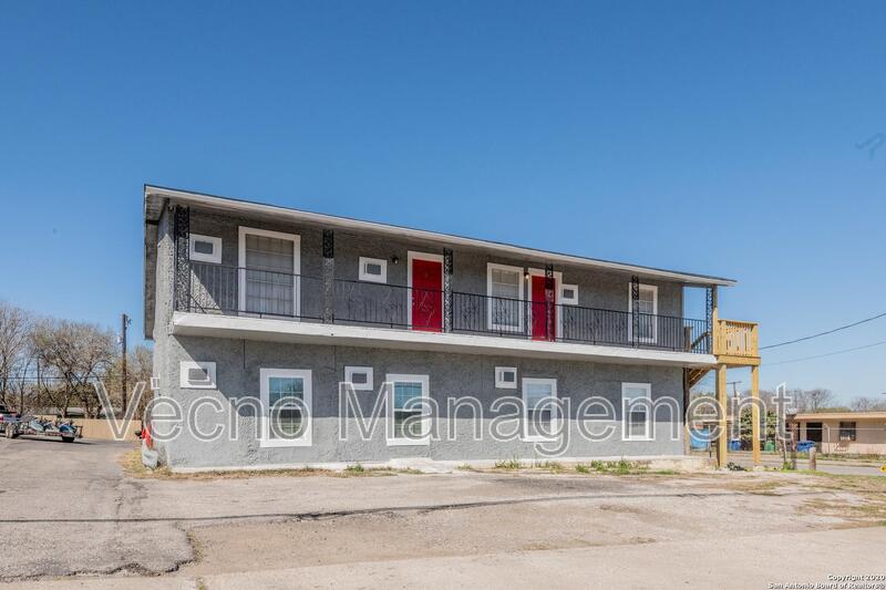 San Antonio Condo: 2305 Pinn Road