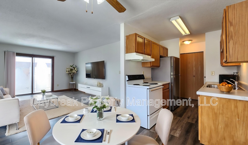 Moorhead Condo: 2408 3rd Avenue North - 6