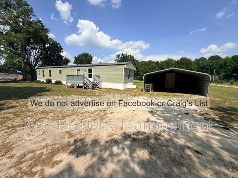 Wade House: 7136 Lee Avenue