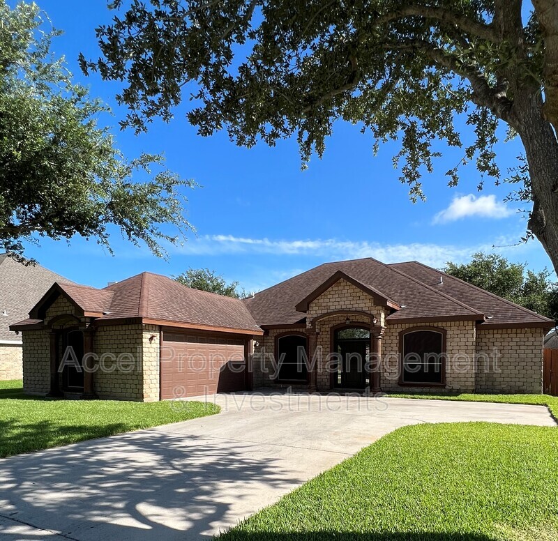 Edinburg House: 3911 Inez St.
