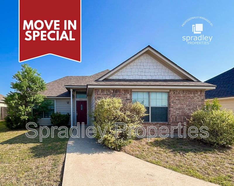 Temple House: 2520 Saulsbury Dr