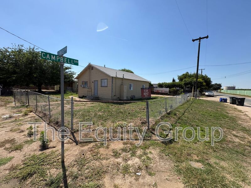 Dinuba Condo: 10596 Lewis Dr