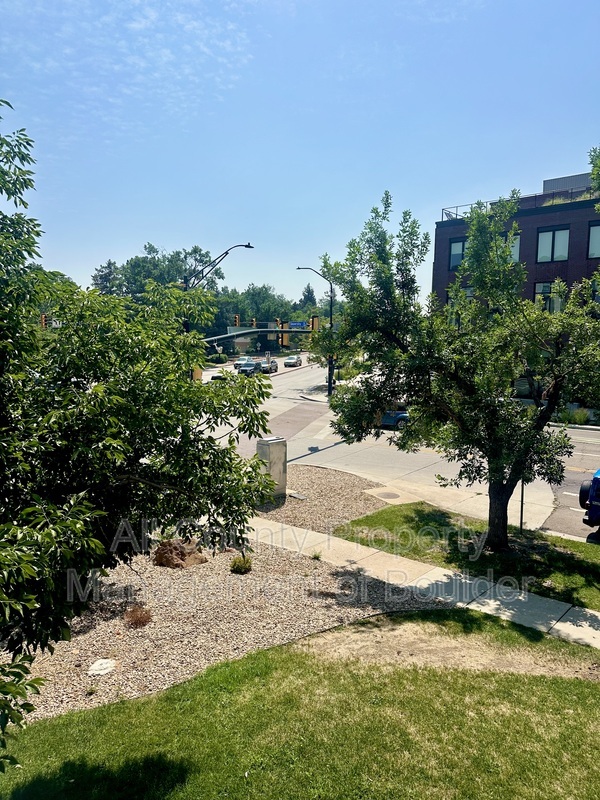 Main image for 1405 S Broadway Unit 310