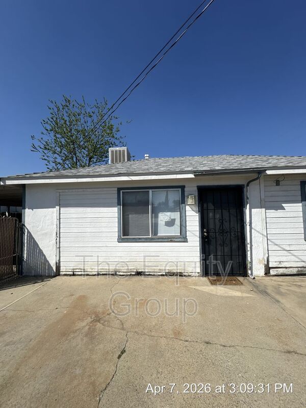 Visalia House: 1000 South Liberty Avenue -B