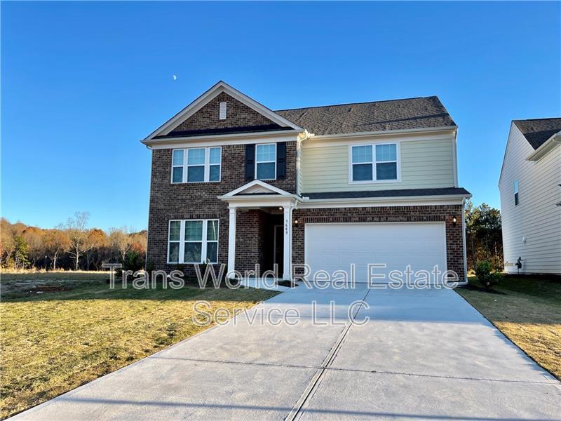 Auburn House: 5689 Wheeler Ridge Road