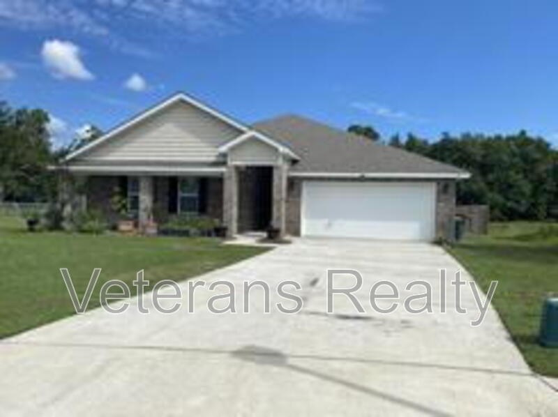 Long Beach House: 8 Periwinkle Ln