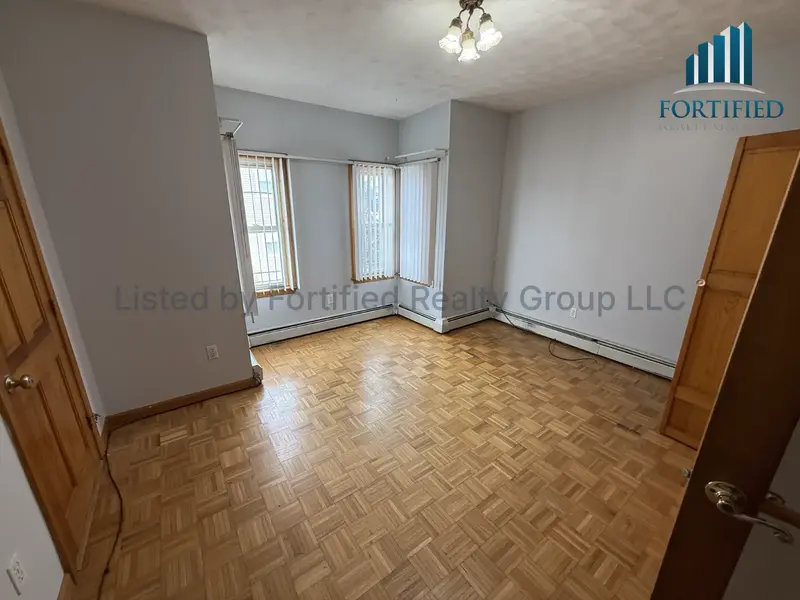 Fall River Condo: 46 Pitman St