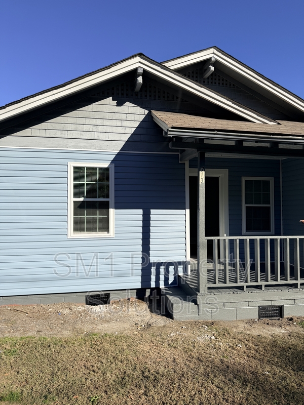 Greensboro House: 713 Martin Luther King Junior Drive