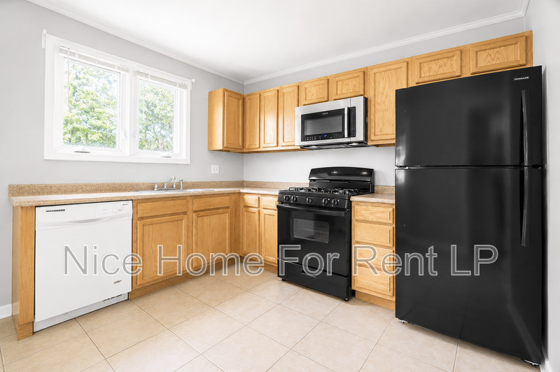Riverside House: 124 Delaware Ave